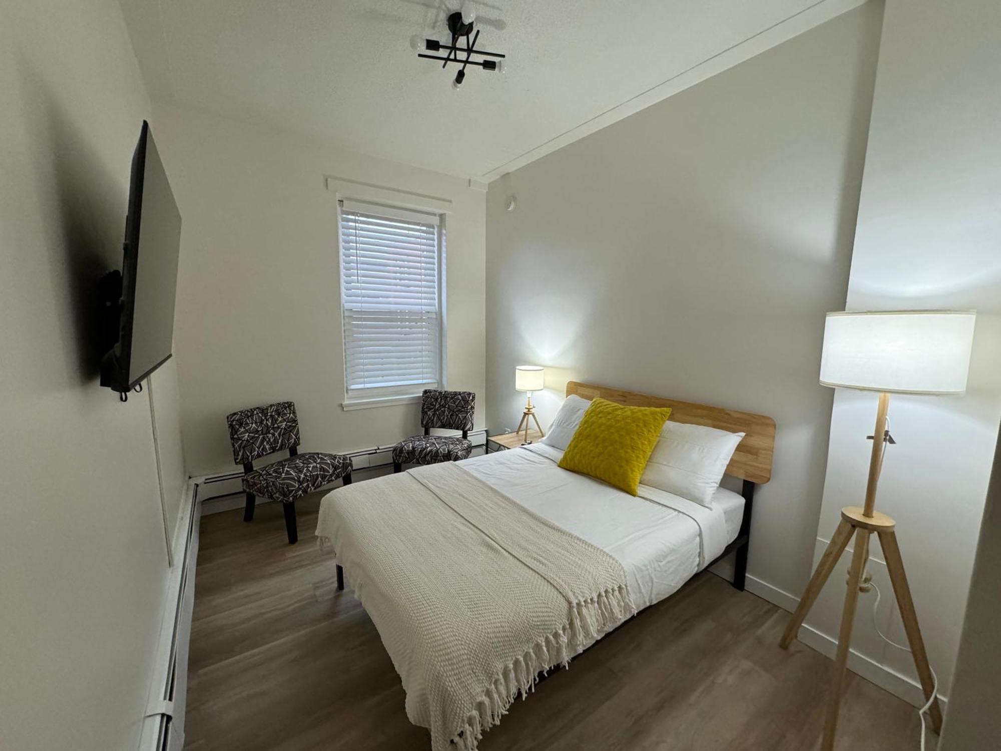 Commercial Hotel Едмонтон Екстер'єр фото